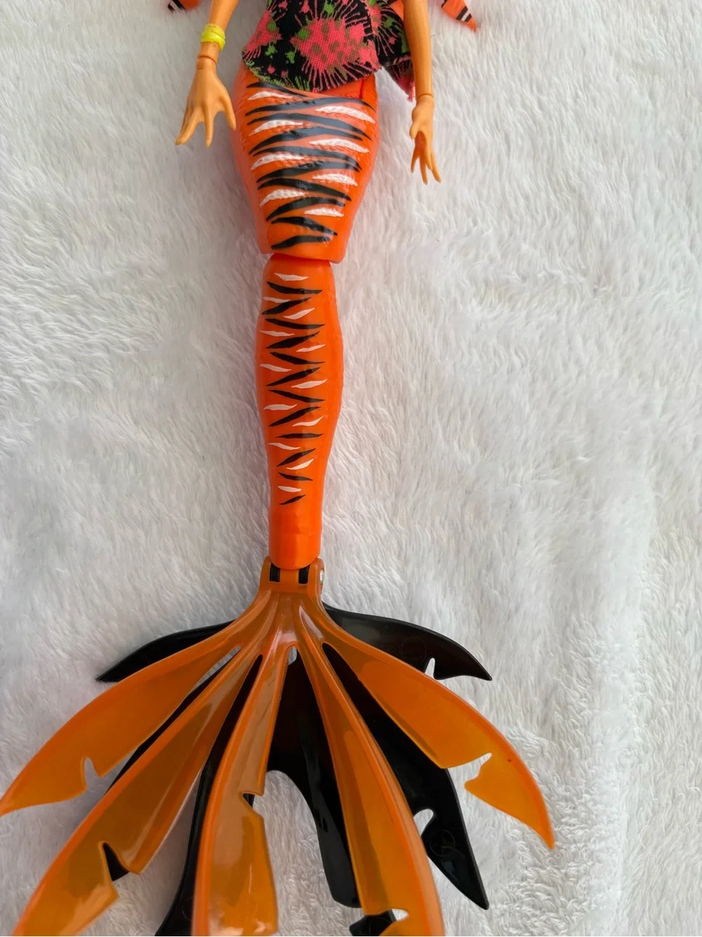 Monster High Glowsome Ghoulfish Orange Tiger-Striped Mermaid Doll Collection